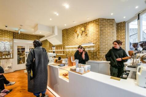 Broadway Mkt 33  8.jpg