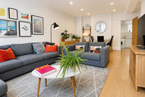 Living Room/ Diner