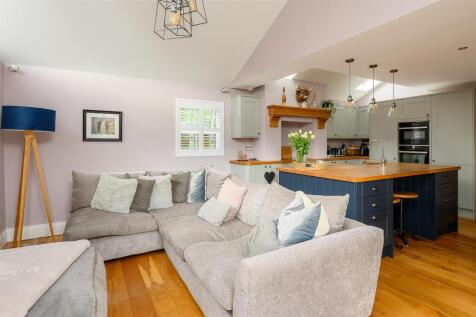 Kitchen Diner Family Room