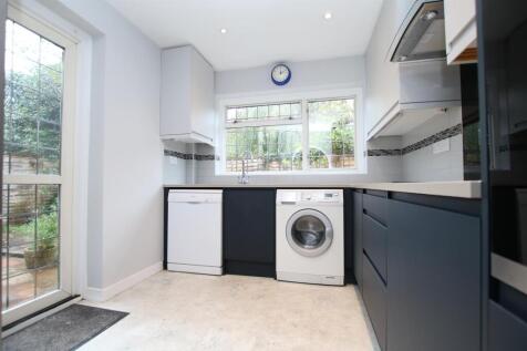 Billingshurst Road, Horsham photo 4