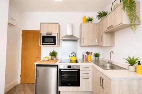 4 bed Radcliffe Road, West Bridgford, Nottingham photo 5