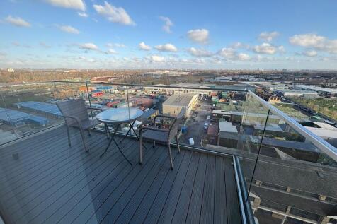 WhatsApp Image 20...