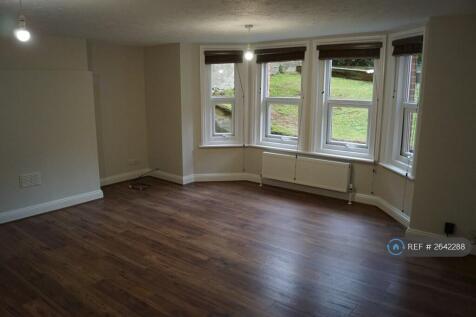 Sitting Room Photo 1