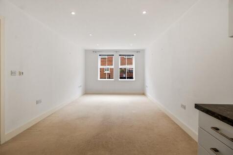 Flat 12, Harry Davis Court, Armstrong Drive, Worcester, WR1 2AA photo 4