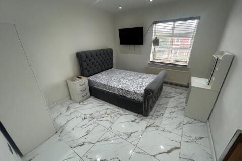 Derby Road, Staffordshire, Burton upon Trent, DE14 photo 4