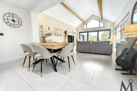 Open Plan Dining Area