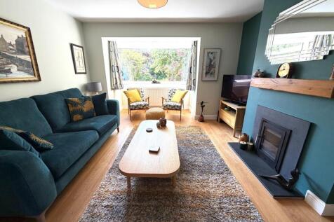 Living Room.JPG