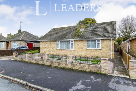 Balmoral Avenue, PE11 photo 4