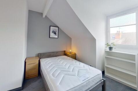 4 Double Bedrooms