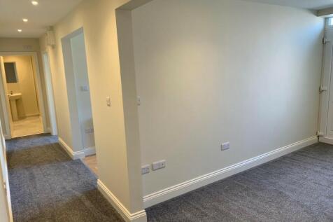 Flat 3, Wheel House, Train Lane, Pickering, North Yorkshire, YO18 8EL photo 3