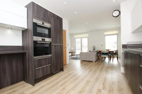 The Mews, Victoria Bridge Road, Bath, BA2 photo 3