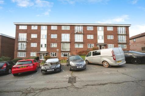Luton, LU2 - property photo