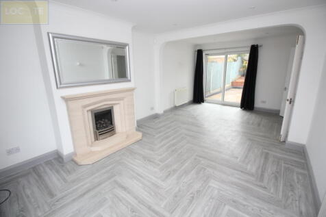 Cherry Wood Close Worsley photo 4