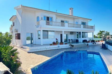 6 Bedroom Villa for 