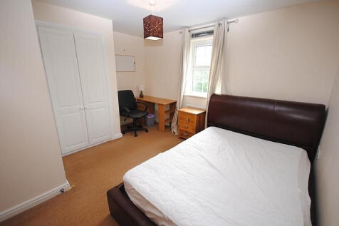 Goldfinch Close, Loughborough photo 4