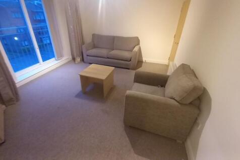 Foxlands Crescent, Wolverhampton, West Midlands, WV4 photo 4