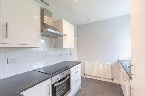 Sandringham Drive, Moortown, Leeds, LS17 photo 4