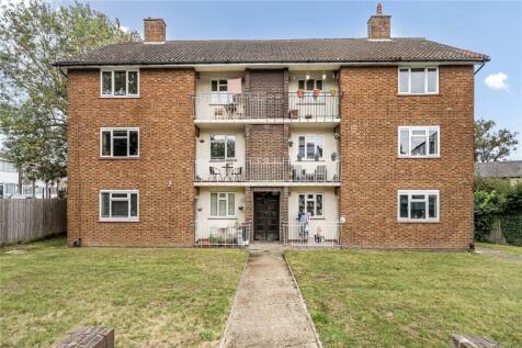 London, SE26 - property photo