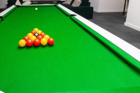 pooltable_2.jpg