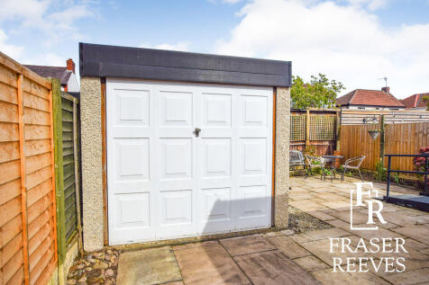 DETACHED GARAGE