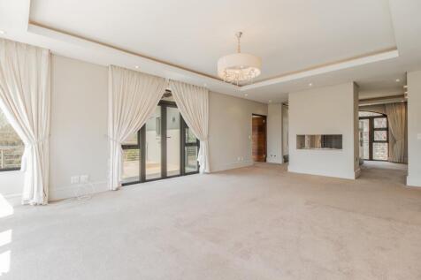 Main Bedroom/ Fireplace