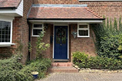 Manor Abbey Road Lapal 1.jpg