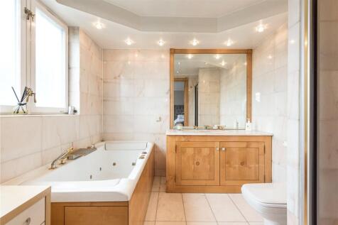 Master Ensuite