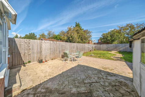 1353593-16-68dbd7...