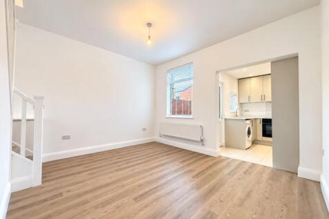 Manchester Old Road, Middleton, Manchester, Greater Manchester, M24 photo 3