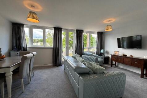 Bracknell, RG12 - property photo