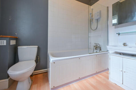2-5 Regency Court...