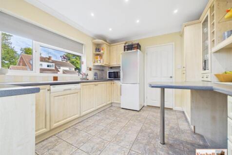 Kitchen / Breakfast Room