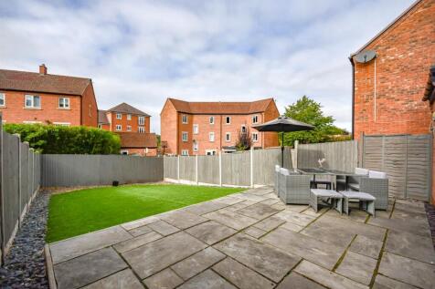 43 Marshall Crescent-18.jpg