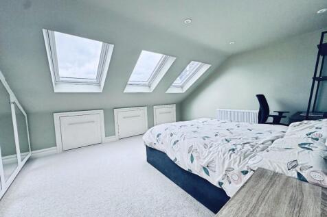 Loft Room/Bedroom