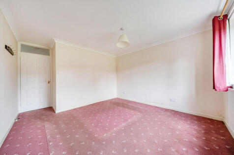 1375854-2-690de98...