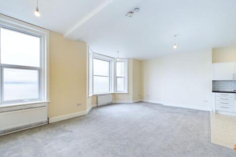 Kitchen/Living Area