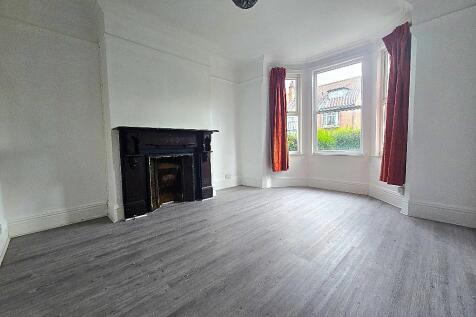 Earlsdon Street, Earlsdon - Front Lounge