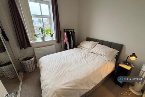 Broadway House, Horsforth, Leeds, LS18 photo 2