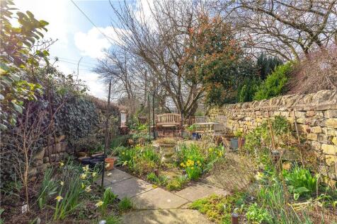 Idyllic Gardens