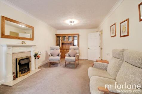 Living &amp; Dining Room