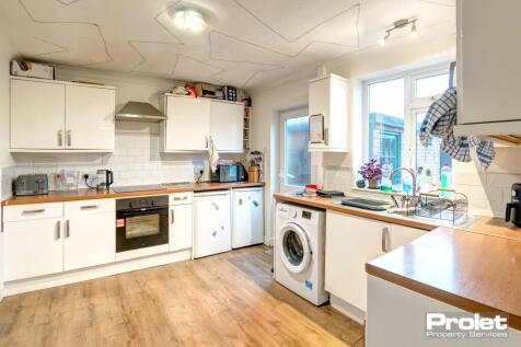 4-bed house on Pettus Road, Norwich, NR4 7BY, £1,920/mo