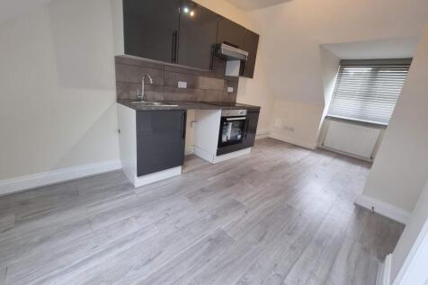 1-bed flat on Watford Way, Hendon, Barnet, London, £1,400/mo