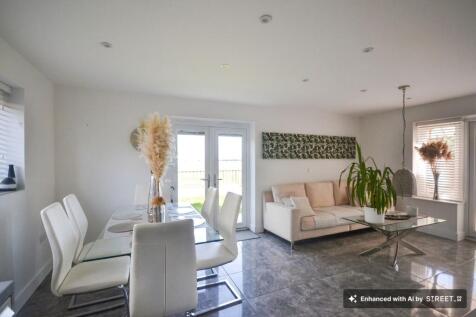 Dining/family room