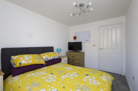 14 Kings Road, Ringmer, BN8 5FS (35).jpg