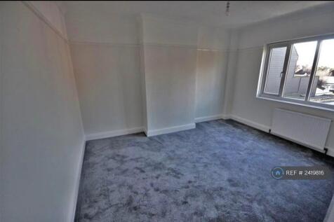Connaught Avenue, Frinton-On-Sea, CO13 photo 4