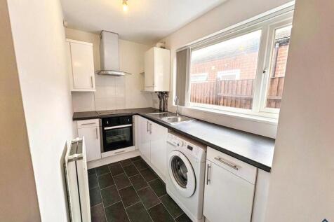 Bulwell Lane, Basford, Nottingham, NG6 0BS photo 4