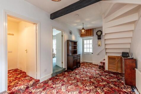 Over Lane, Almondsbury Entrance.jpg