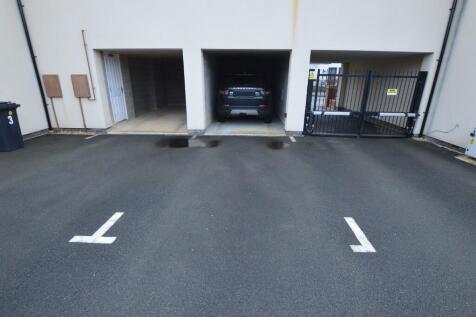 Covered Car Port