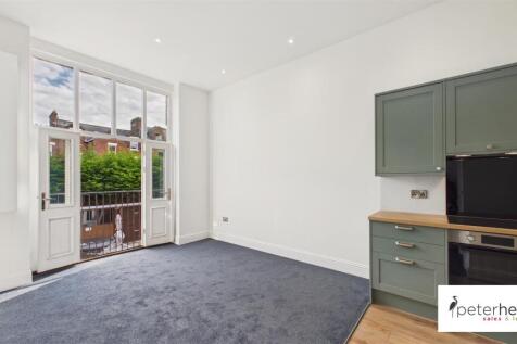 Kitchen/Living Area