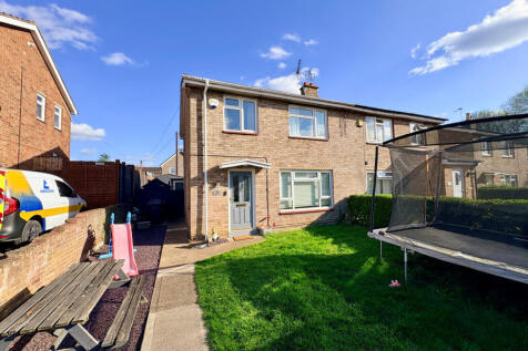 3 bed semi-detached house for sale Henbrook, St. 